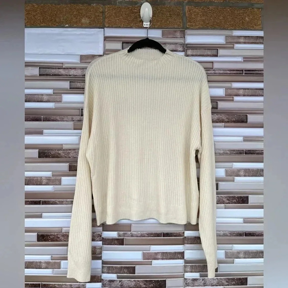 Spiritual Gangster Dreamer Mock Neck Sweater Cream Large - Picture 4 of 12